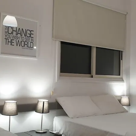 Appartement Lina's & Pool - Breakbooking Cy