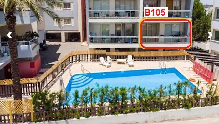 Lina's & Pool - Breakbooking Cy Laxia