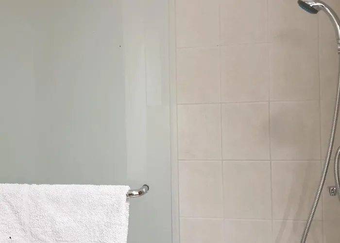 Lina's & Pool - Breakbooking Cy * Laxia