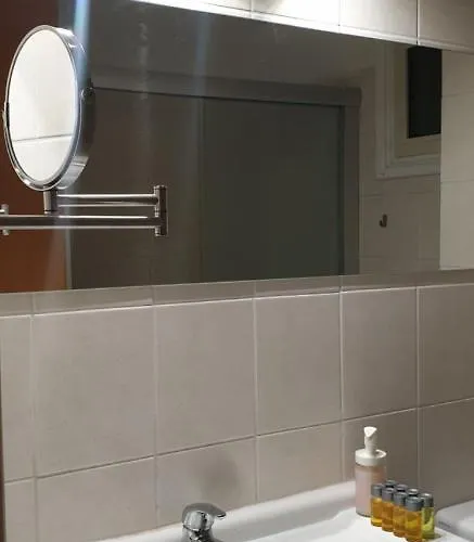 アパート Lina's & Pool - Breakbooking Cy Laxia