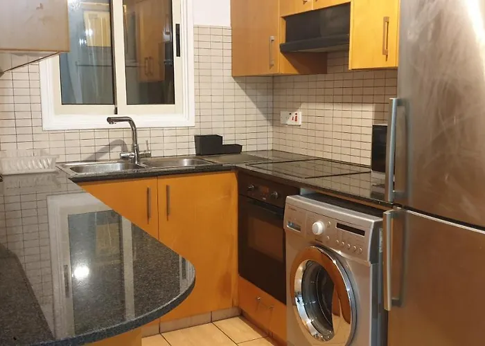 Apartmán Lina's & Pool - Breakbooking Cy